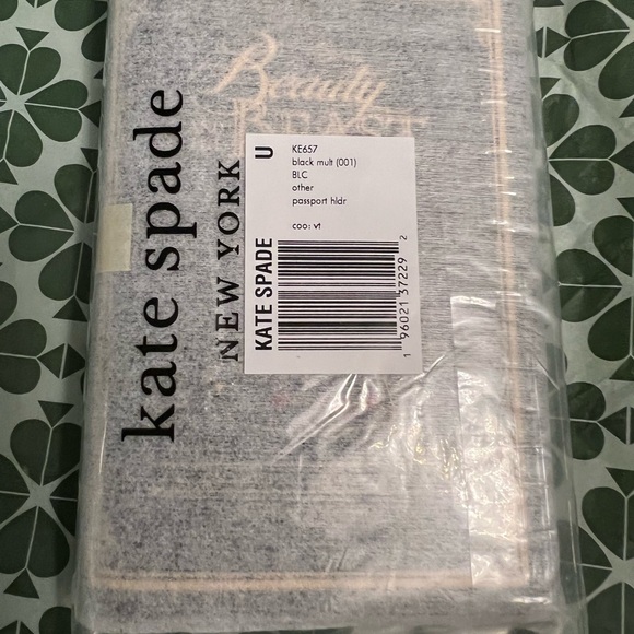 Kate Spade Beauty & The Beast Passport Cover - Picture 6 of 7